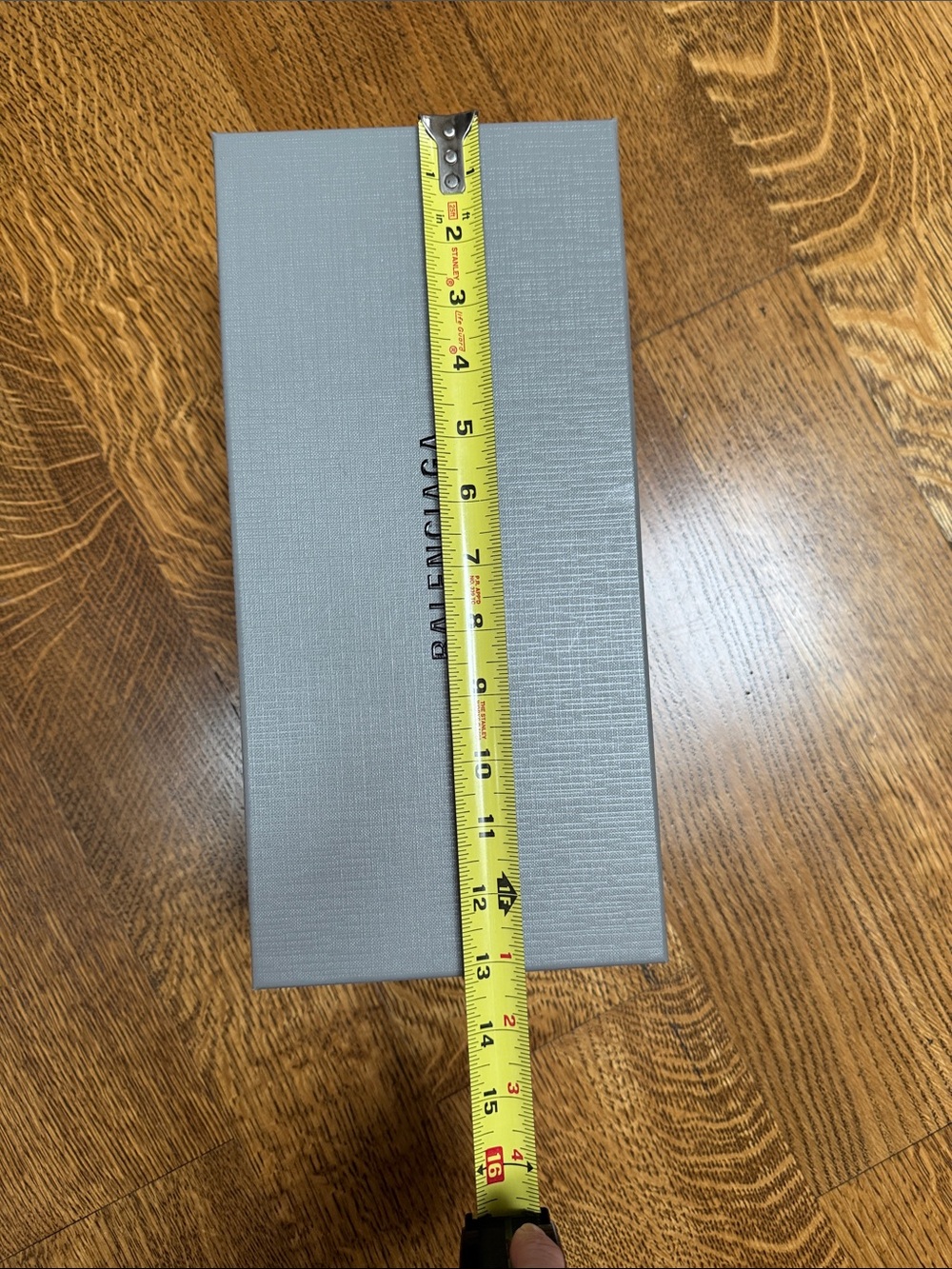 Balenciaga Light Gray Storage Box with Center Logo - Picture 10 of 11